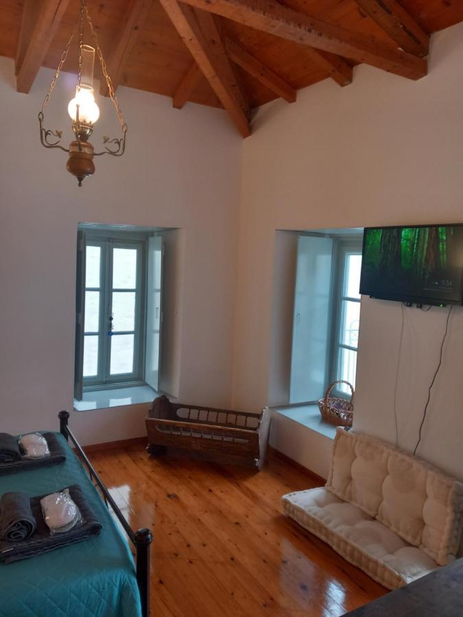 Iolis Loft Hydra Apartment Ngoại thất bức ảnh